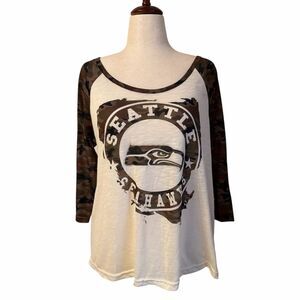 NFL Seattle Seahawks Women’s Large Camo Raglan Top Shirt NWT